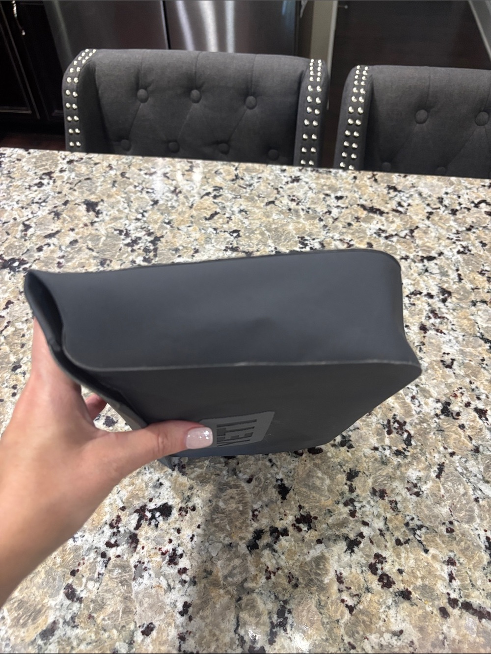 YETI 3L sidekick waterproof pouch in charcoal grey - Picture 8 of 10